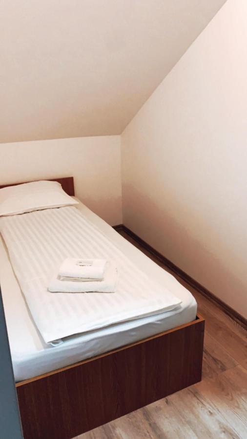 Pensiunea Simi Moisei Exteriör bild